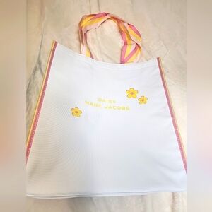 New Women's Marc Jacobs Daisy White Tote Bag
